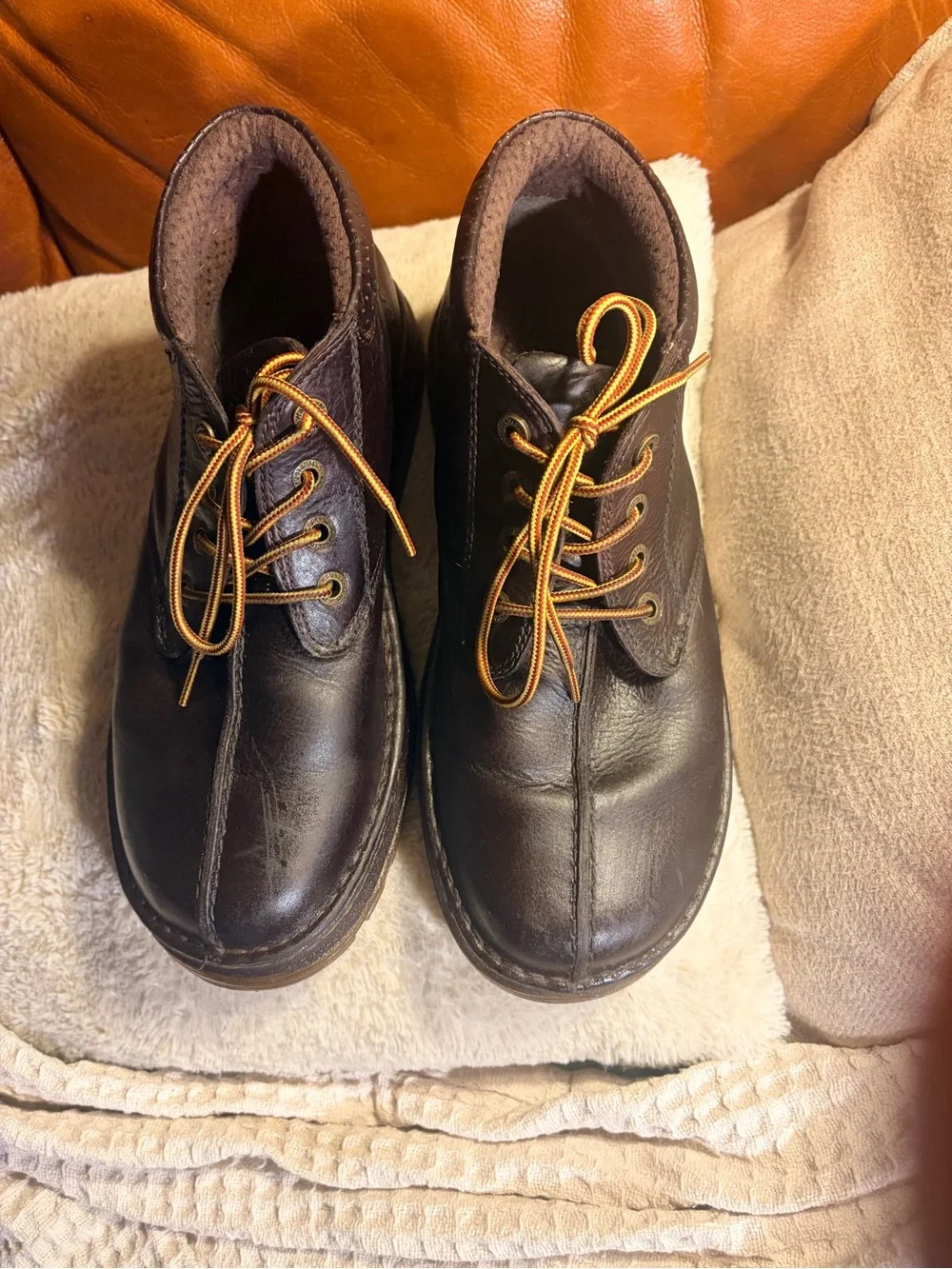 Dr. Martens Men's Dark Brown Leather Chukka Boots with Tan Laces
